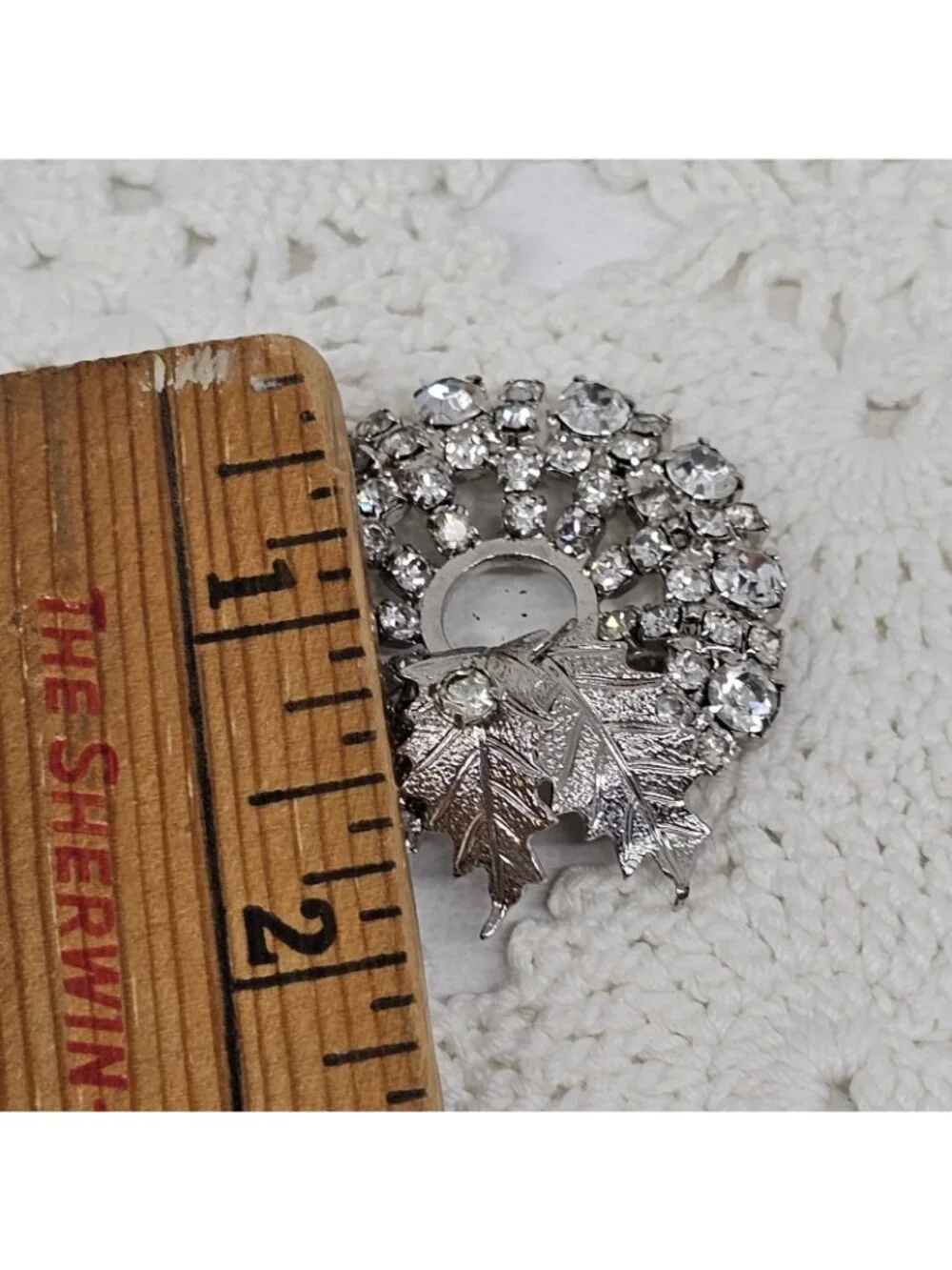Vintage Clear Rhinestone Wreath Brooch Silver Tone Leaves Crystal Christmas Pin